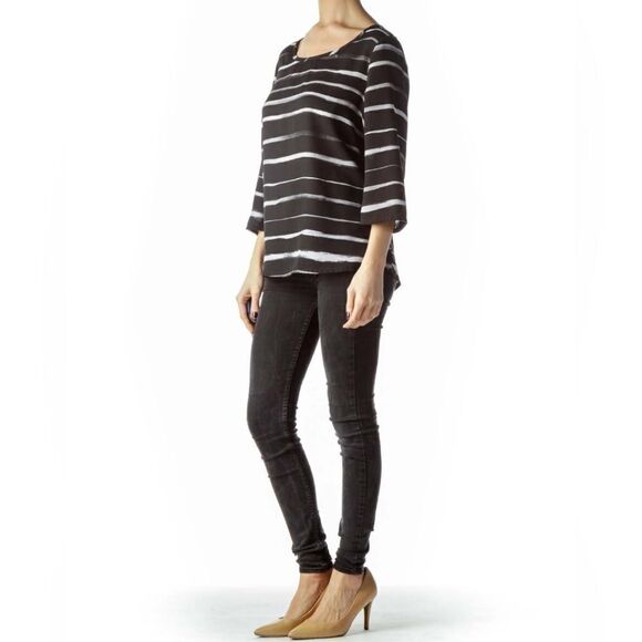 Express Women's Black White Round Neck Striped Top - Picture 3 of 14